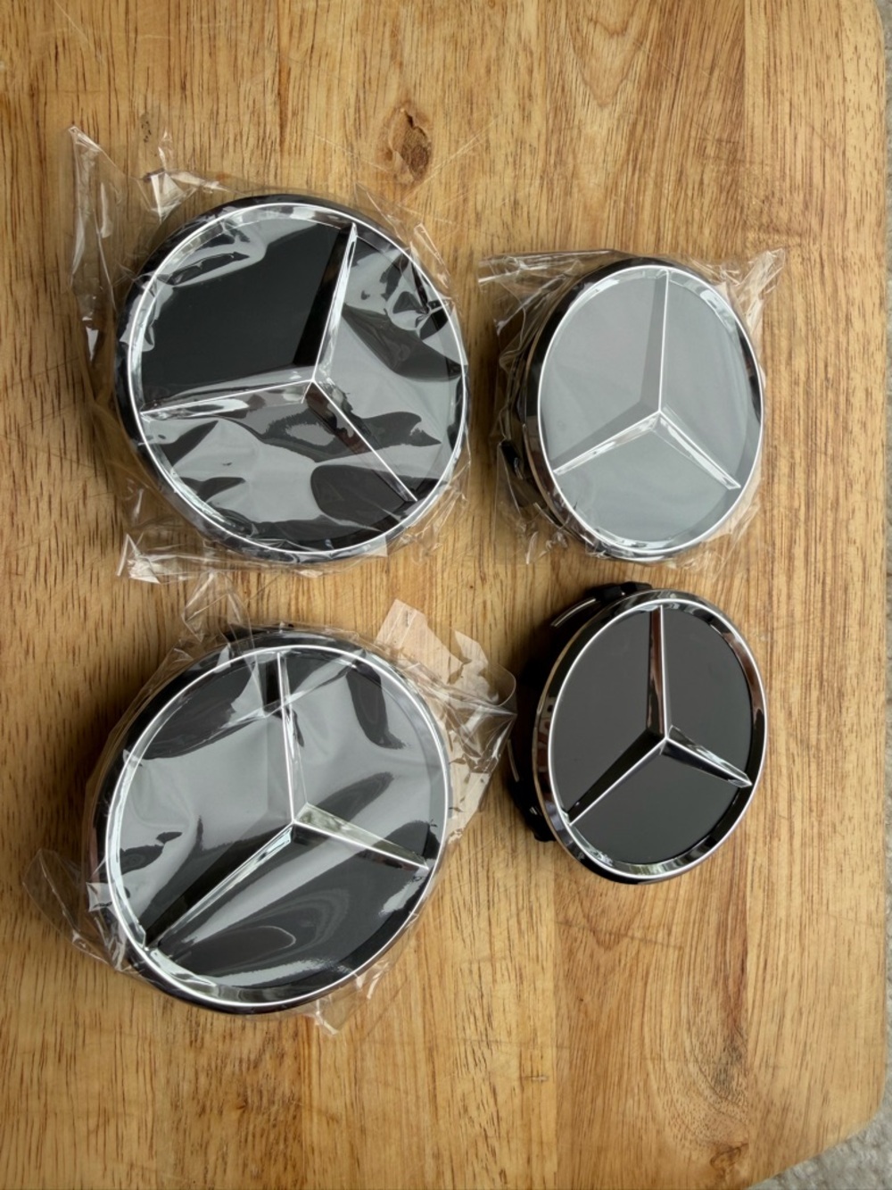 New Mercedes 75mm 2.95 inches Black/Chrome Wheel Center Caps - Set of 4